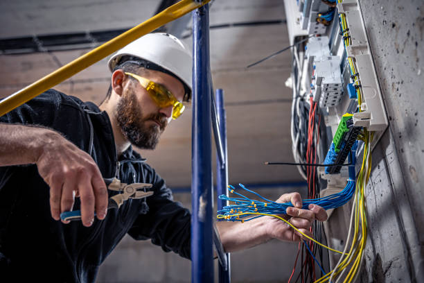 Best Emergency Electrician Near Me  in Palm Shores, FL